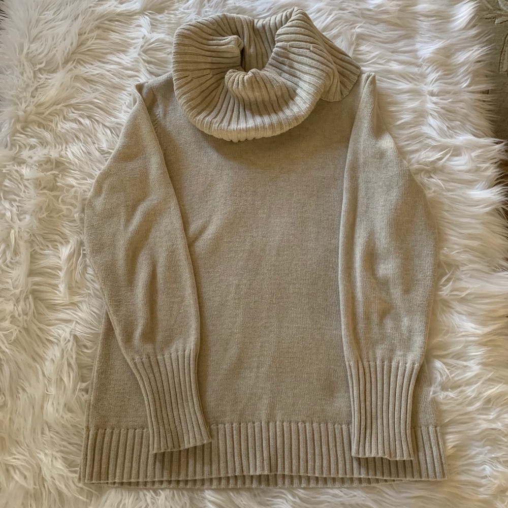 Sweater long sleeve cowl neck tan Nautica size L